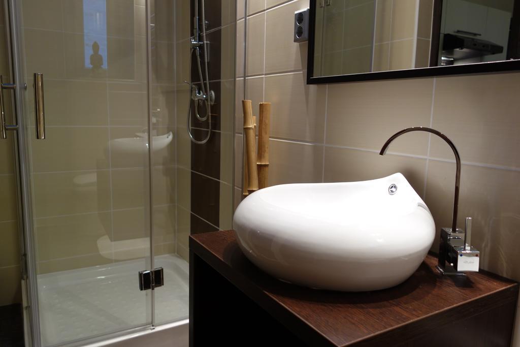 Vivid Csengery Apartment Budapest Phòng bức ảnh