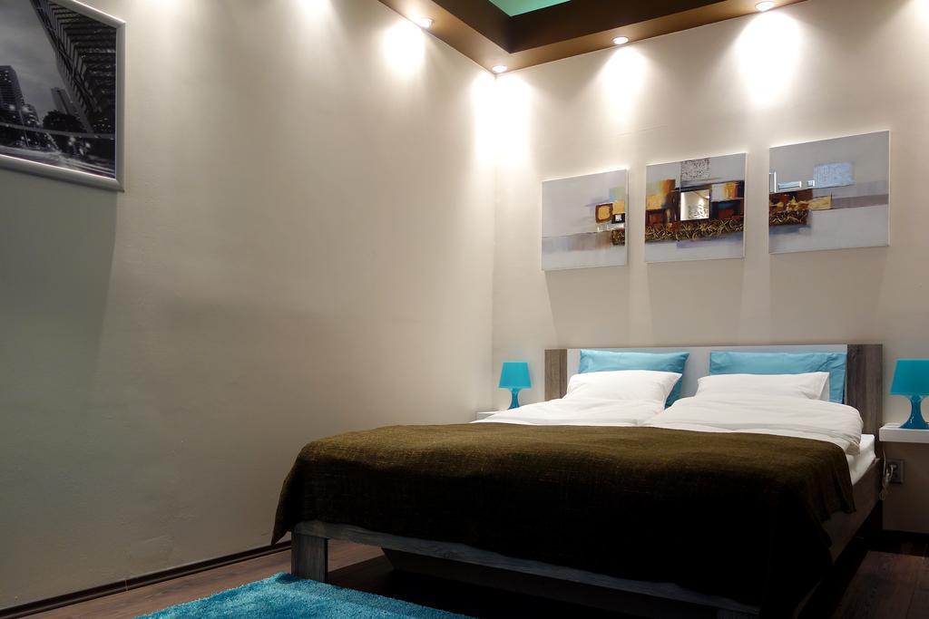 Vivid Csengery Apartment Budapest Phòng bức ảnh